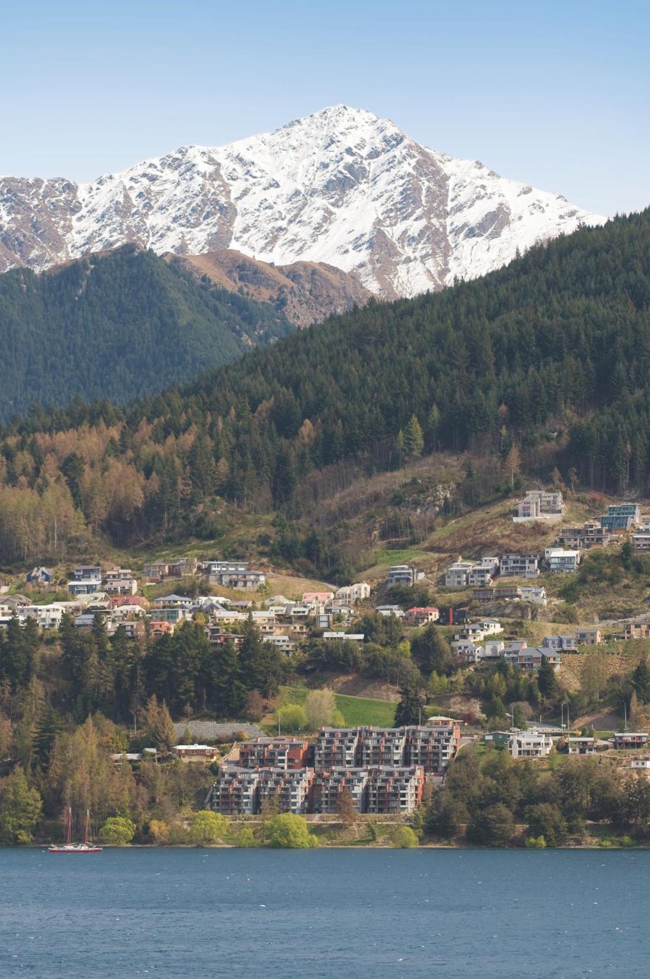 Oaks Queenstown Shores Resort Exterior photo